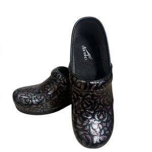 Dansko Women's Metallic Night Rose Patent Leather Clogs